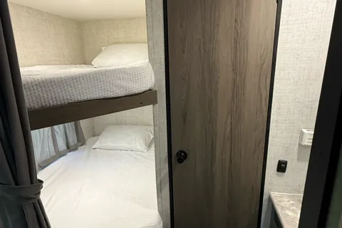BRAND NEW RV! 2021 Gulf Stream RV Amer-Lite 24BH
