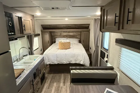BRAND NEW RV! 2021 Gulf Stream RV Amer-Lite 24BH