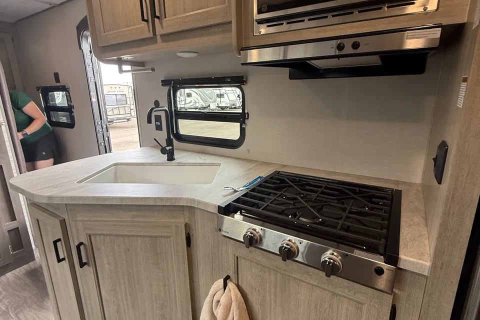 Owlternative RV’s Forest River Aurora 26bhs Travel Trailer