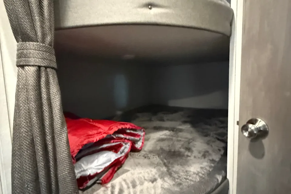 Owlternative RV’s Forest River Aurora 26bhs Travel Trailer