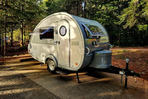 Lets Camp nuCamp tab 320 s Teardrop