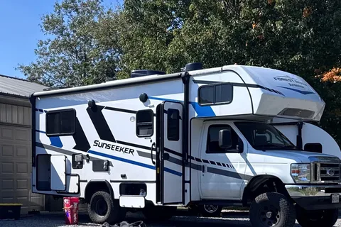 Mountain Casita with Starlink Roam-Unlimited