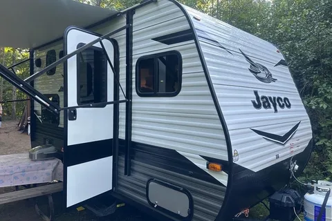 Amy's Jayco Jay Flight 154BH Travel Trailer