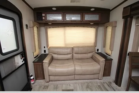 La deluxe 