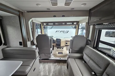 Argento's Thor Motor Coach WINSPORT 34J Class A