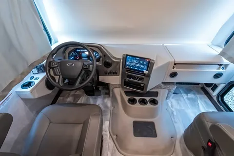 Argento's Thor Motor Coach WINSPORT 34J Class A