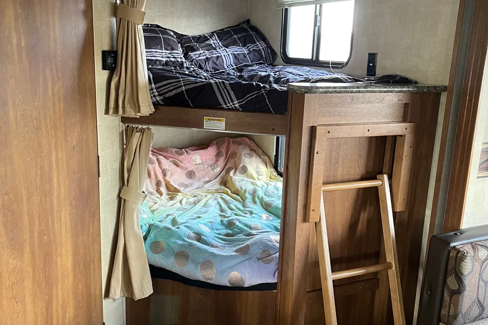 Springdale 282bh Travel Trailer