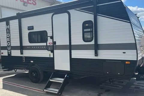 Horton’s Keystone Hideout Travel Trailer