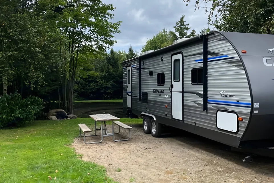 Coachmen Catalina SBX Travel Trailer