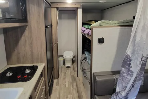 Cozy Camper Sandbanks PEC