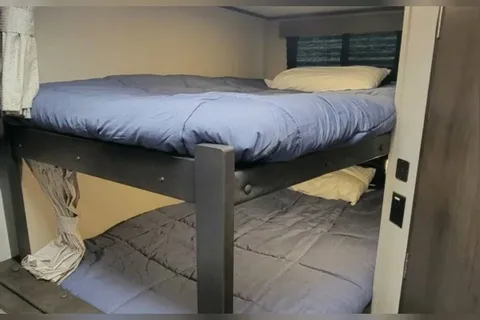 Grand Design Transcend Bunkhouse