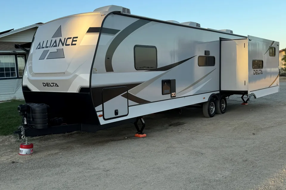 2025 Alliance RV Delta Travel Trailer