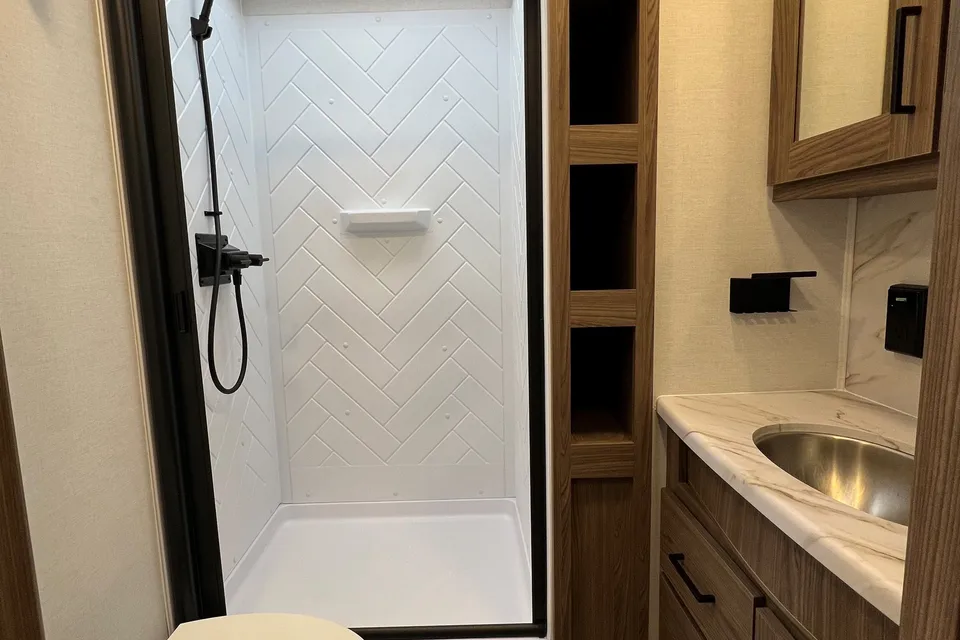 2025 Alliance RV Delta Travel Trailer
