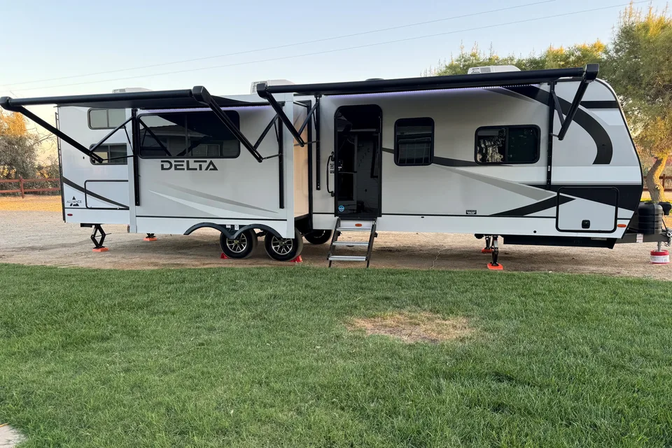 2025 Alliance RV Delta Travel Trailer