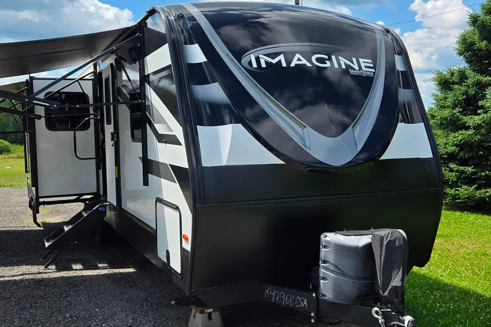 Grand Design Imagine 2970RL Travel Trailer