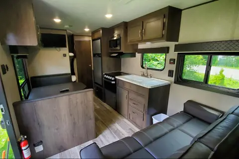 Tom's Jayco Jay Flight SLX 8 Travel Trailer