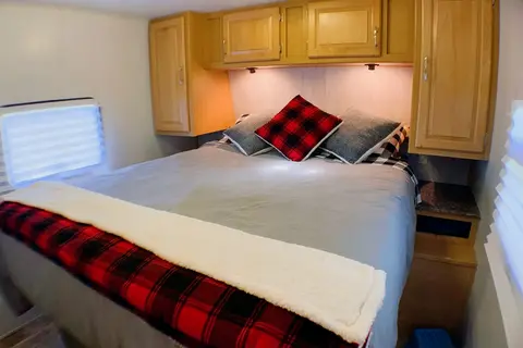 The Tin Can Cottage - Glamping at it's Best