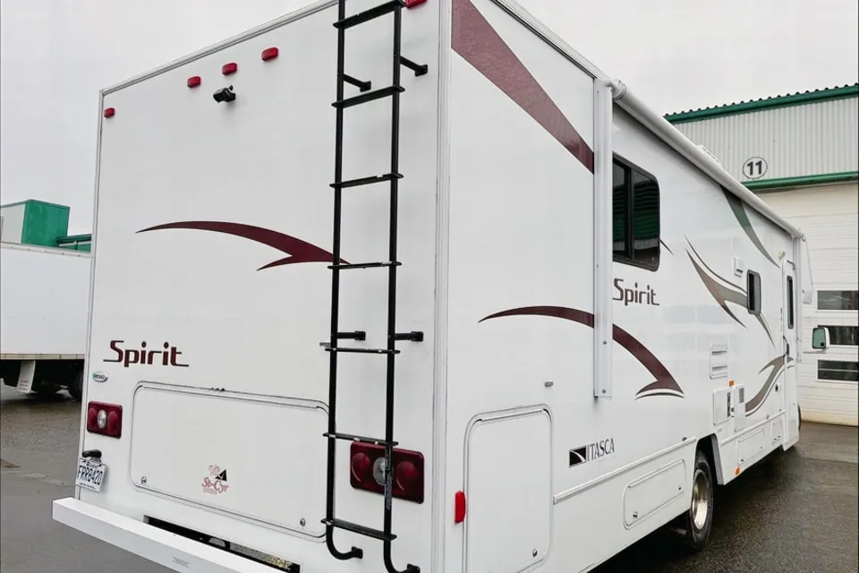 Annie's winnebago Itaska Spirit  Class C