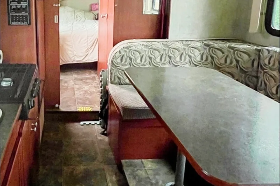 Annie's winnebago Itaska Spirit  Class C