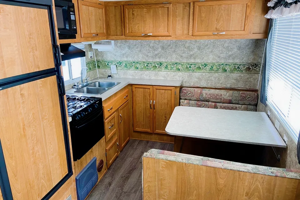 Catalina Coachmen Travel Trailer