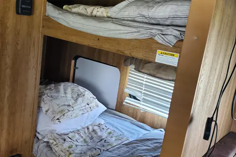 Stephanie's Keystone "Heidi" LHS Travel Trailer