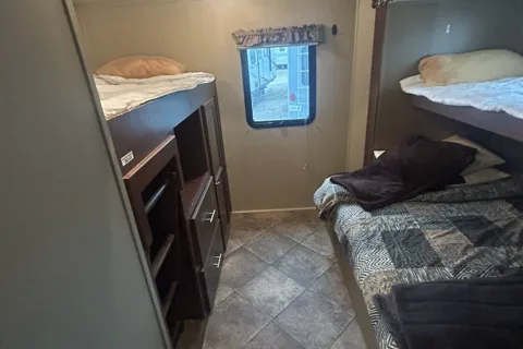 Ken's Kozy Kodiak Express 299BHSL Travel Trailer