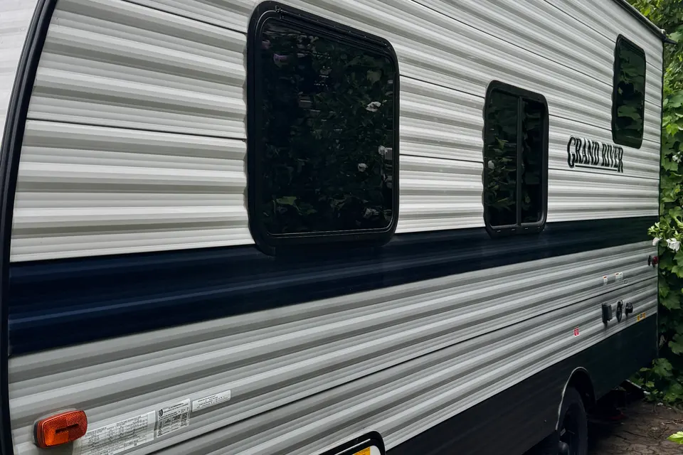 NeverStopExploring Grand River 19BH Travel Trailer