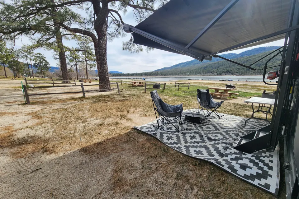 Caramazza Forest River 23DBH Travel Trailer