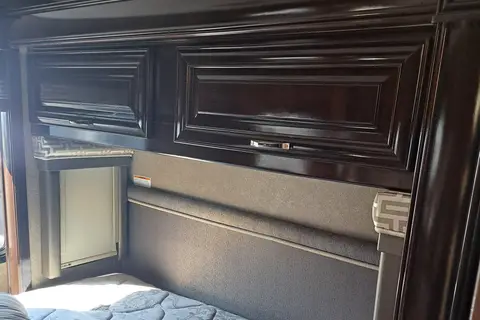 Menouar Thor Motor Coach Quantum  RQ29 Classe C