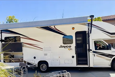 JJ’s Jayco RedHawk Class C