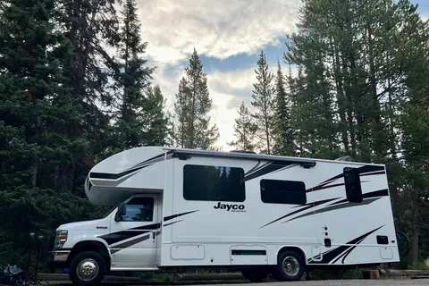 JJ’s Jayco RedHawk Class C