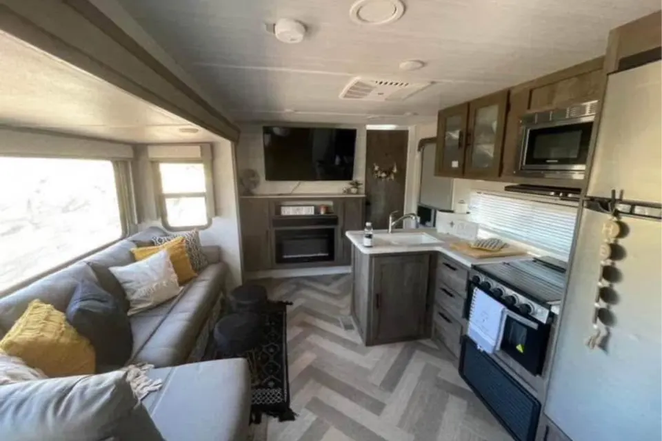 Joseph Family Forest River 27dbk Travel Trailer