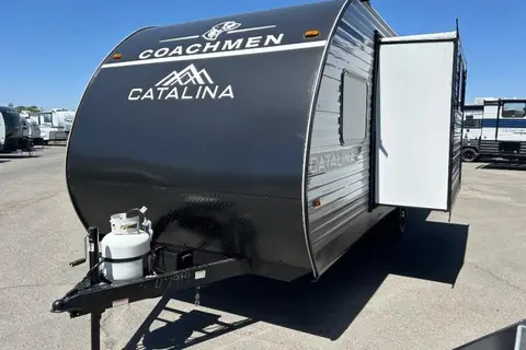 2026 Coachmen Summit Series 7 184BHSX Travel Trailer