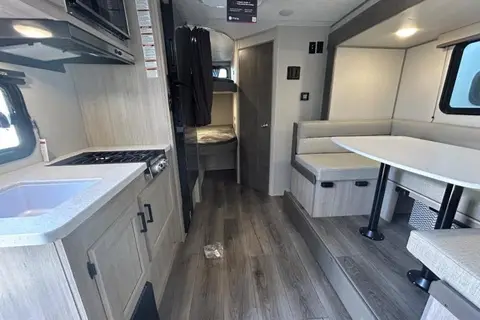2026 Coachmen Summit Series 7 184BHSX Travel Trailer
