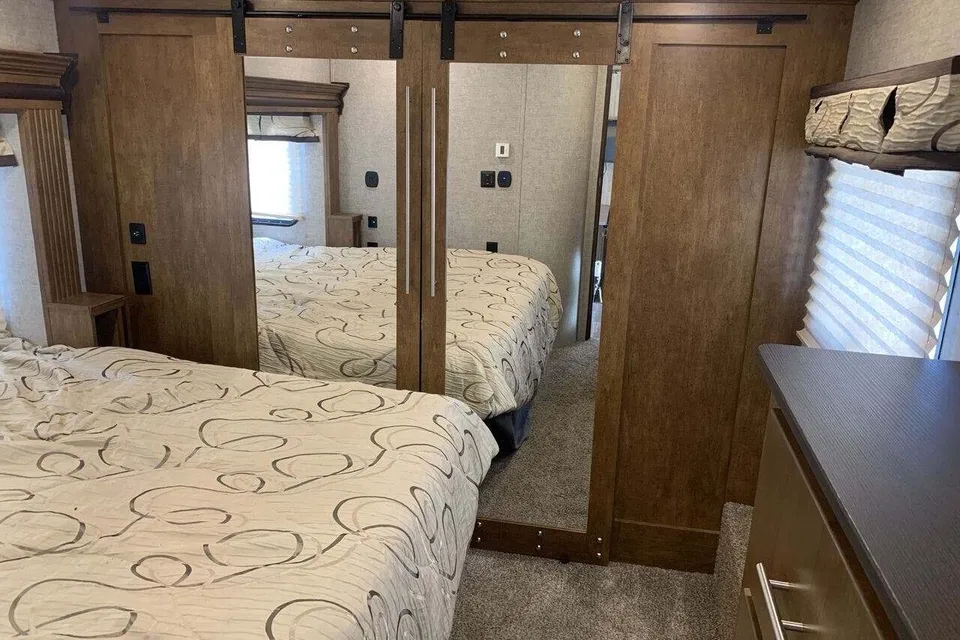 Forest River Sabre Fifth Wheel