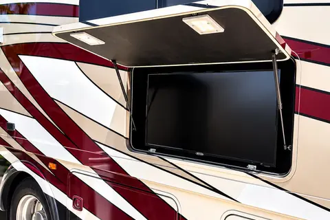 Luxury Coachmen Encore 355DS – Washer/Dryer • Sleeps 8