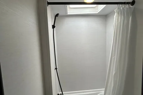Mike’s Luxury Family bunk house 25ft