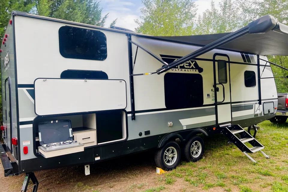 Ian's APEX ULTRA-LITE 256BHS