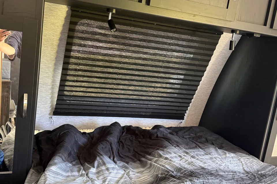 Paul's Coachmen Freedom Express Travel Trailer