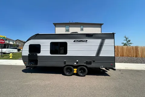 Barnett Bungalow II - 21BT Travel Trailer