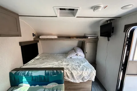 Barnett Bungalow II - 21BT Travel Trailer