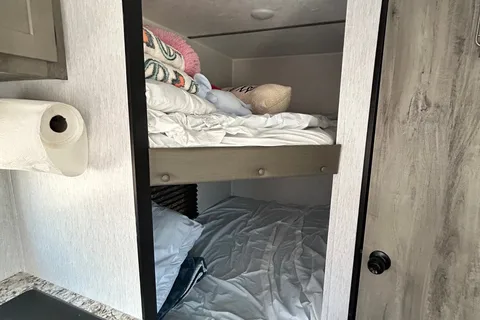 Barnett Bungalow II - 21BT Travel Trailer