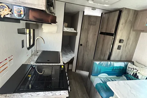 Barnett Bungalow II - 21BT Travel Trailer