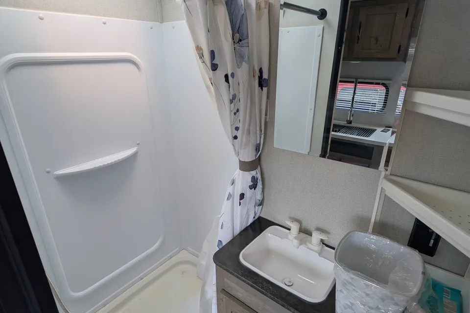 Clean and Complete Springdale 220RD Travel Trailer