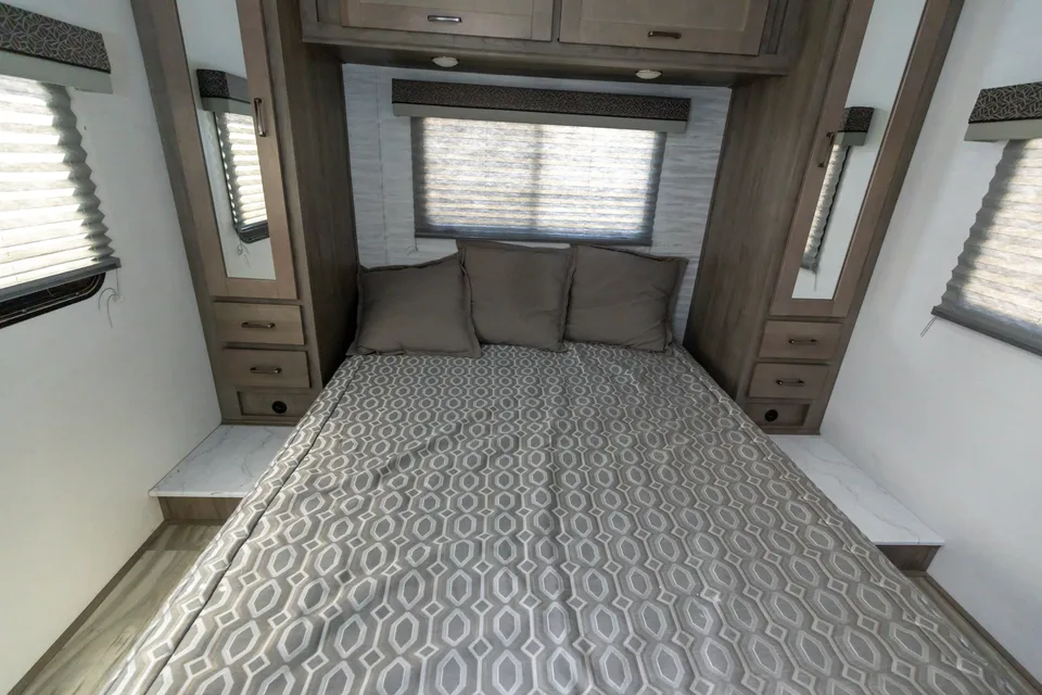 The Weekender! Great RV for Beginners 6280LE - 24652