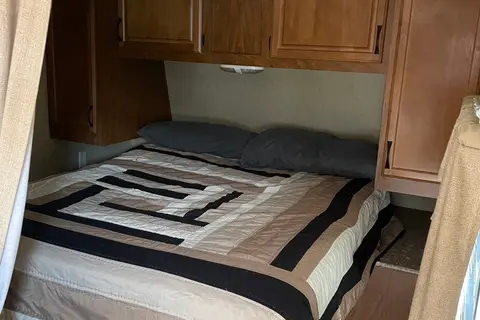 Randall's Outdoors RV 26F Back Country Travel Trailer
