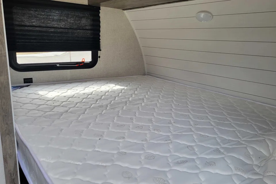 Jobit 's Forest River  EVO Travel Trailer