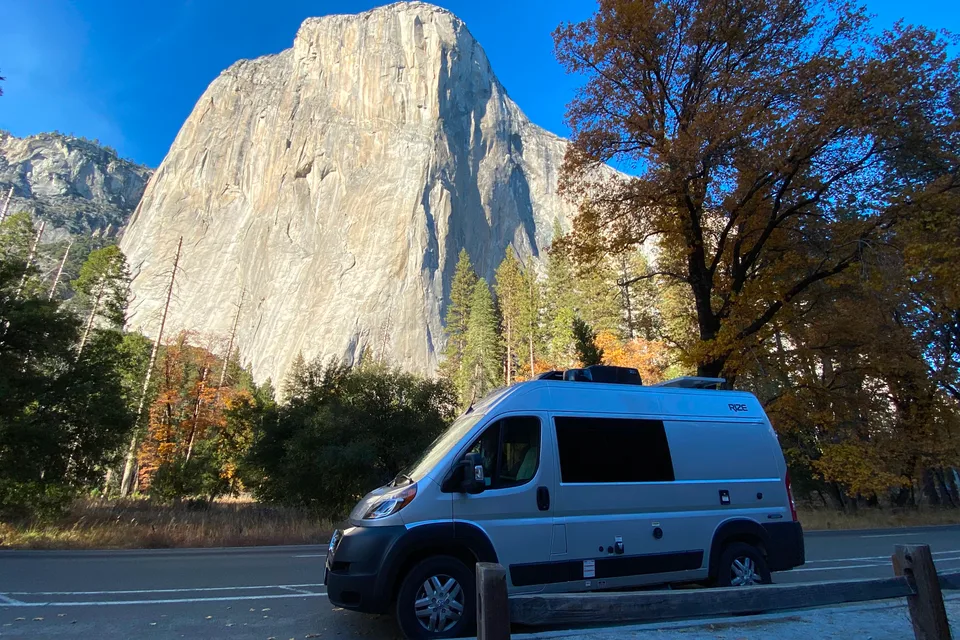 Monica's Thor Motor Coach Rize 18M Class B