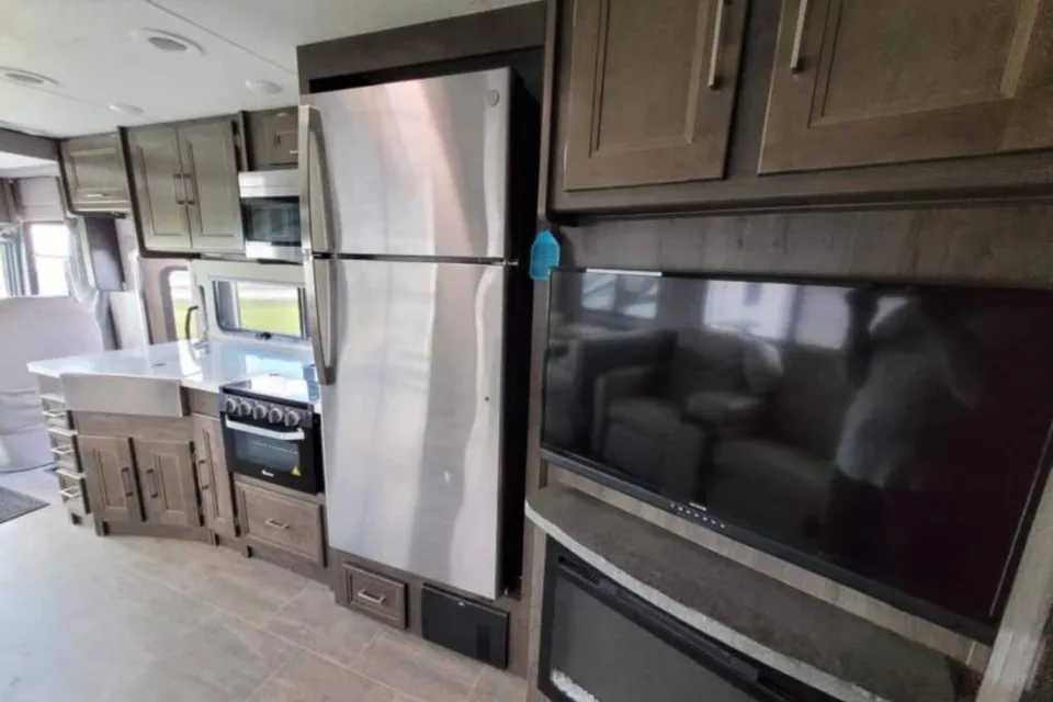 Coachmen Mirada Class A, your home away from home!!