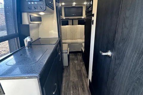 Luxury Class B Sprinter Van